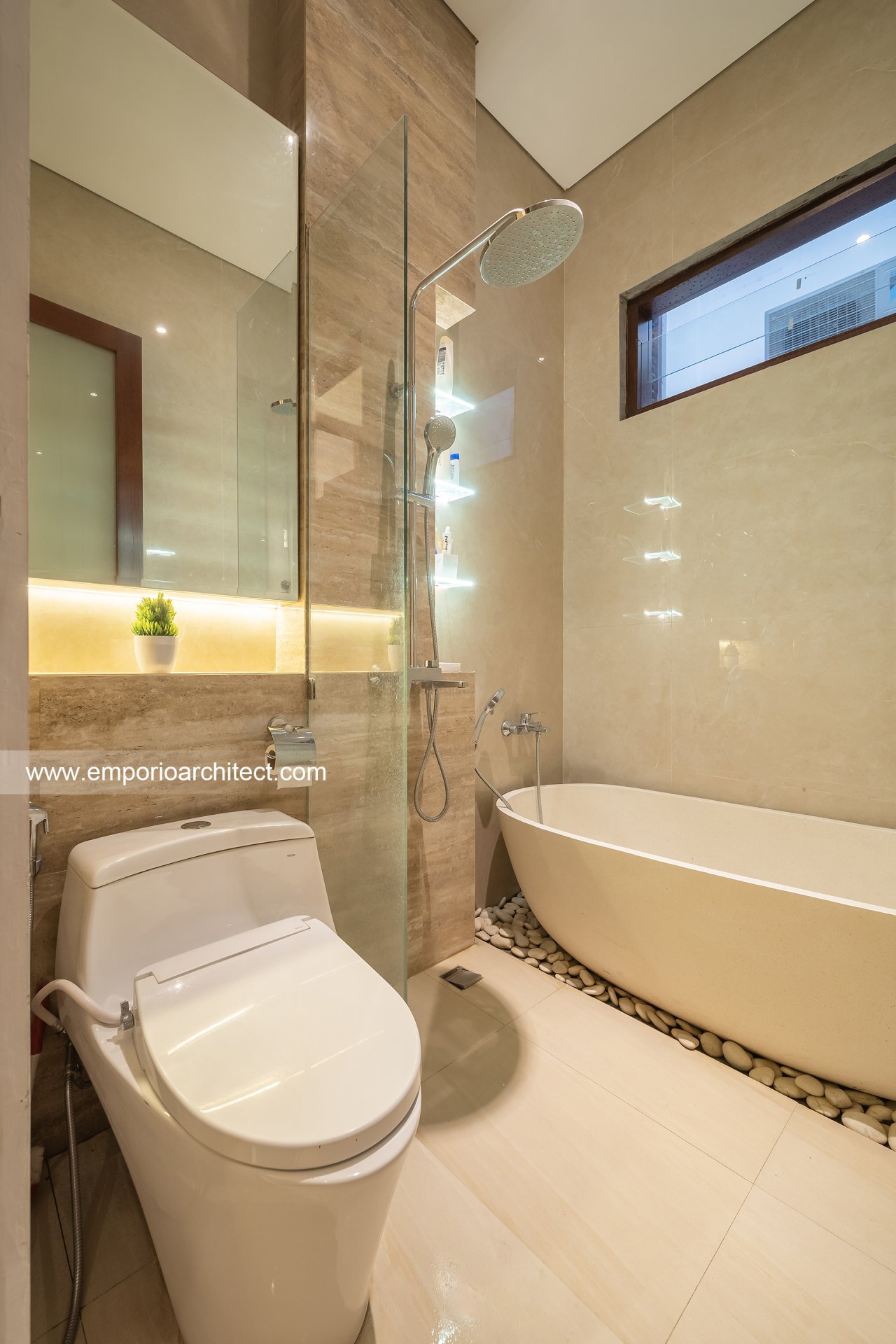 Rumah Ibu Yuni di Denpasar, Bali 36