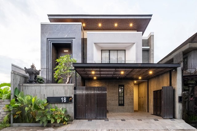 Rumah Ibu DYV di Bali 1